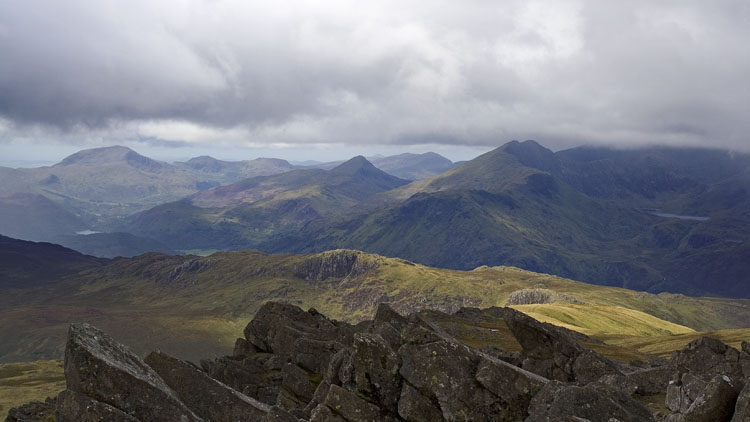 Yr Wyddfa & the Hebog ridge from Moel Siabod Yr Wyddfa & the Hebog ridge from Moel Siabod