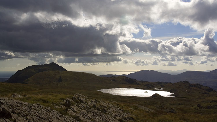 Cnicht & Llyn yr Adar Cnicht & Llyn yr Adar