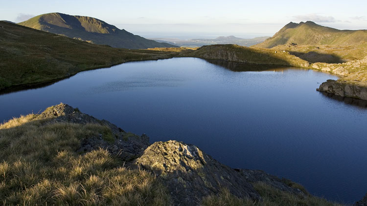 Llyn Coch, Moelwyn Mawr & Cnicht Llyn Coch, Moelwyn Mawr & Cnicht