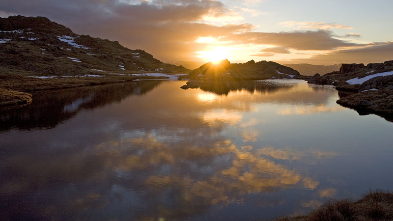 Sunrise over High House Tarn Sunrise over High House Tarn