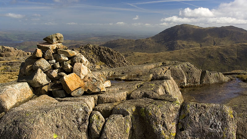 Cold Pike summit looking to Wetherlam Cold Pike summit looking to Wetherlam