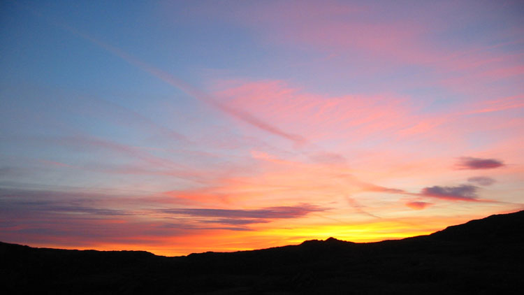 Dawn sky from Llyn Edno Dawn sky from Llyn Edno