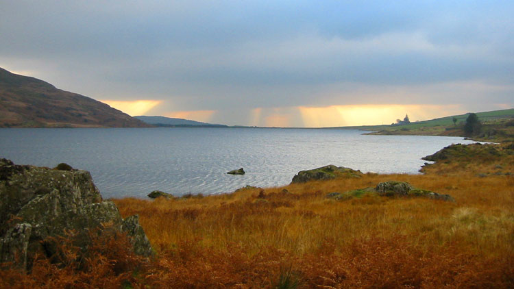 Llyn Cwmystradllyn Llyn Cwmystradllyn
