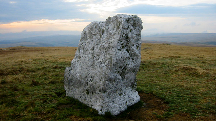 Quartz standing stone on Pen Maen-wern Quartz standing stone on Pen Maen-wern