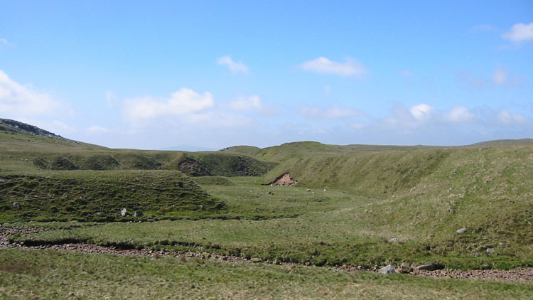 Dry valley of the Afon Giedd Dry valley of the Afon Giedd