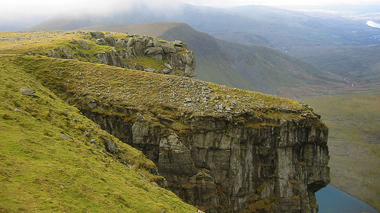 Cliffs of Clogwyn Du’r Arddu Cliffs of Clogwyn Du’r Arddu