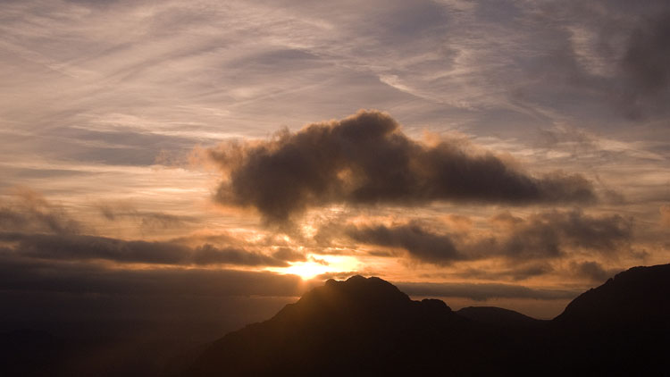 Dawn sky over Tryfan