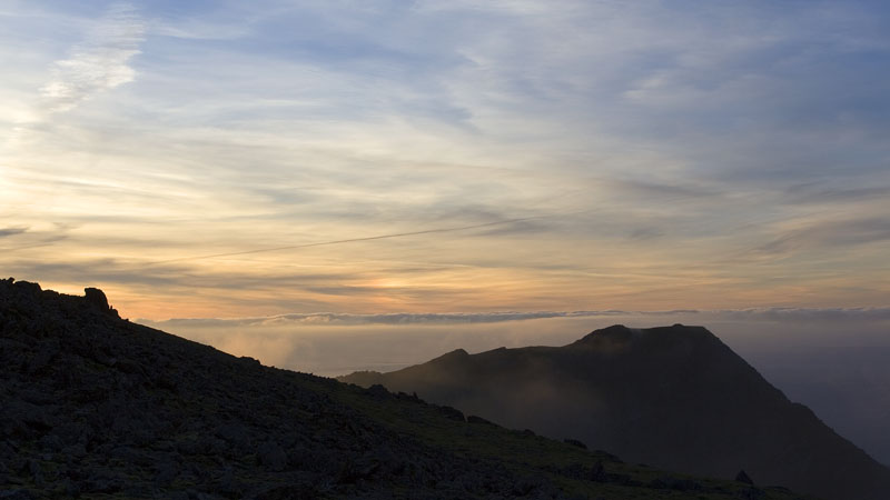 Evening light and inversion around Yr Elen Evening light and inversion around Yr Elen