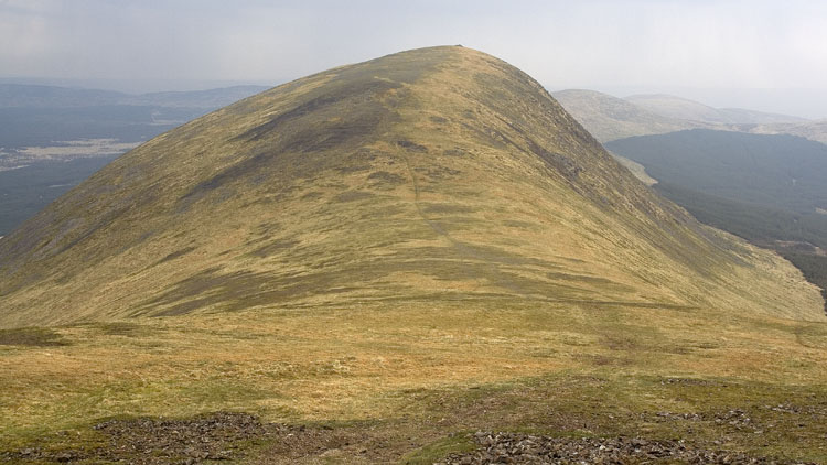 Looking back to Carlin�s Cairn