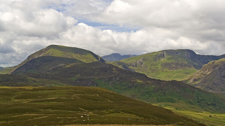 Pen Llithrig y Wrach & Pen yr Helgi Du from Moel Eilio Pen Llithrig y Wrach & Pen yr Helgi Du from Moel Eilio