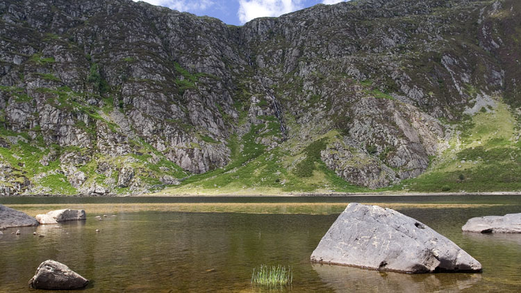 Llyn Eigiau & Craig Eigiau waterfall Llyn Eigiau & Craig Eigiau waterfall