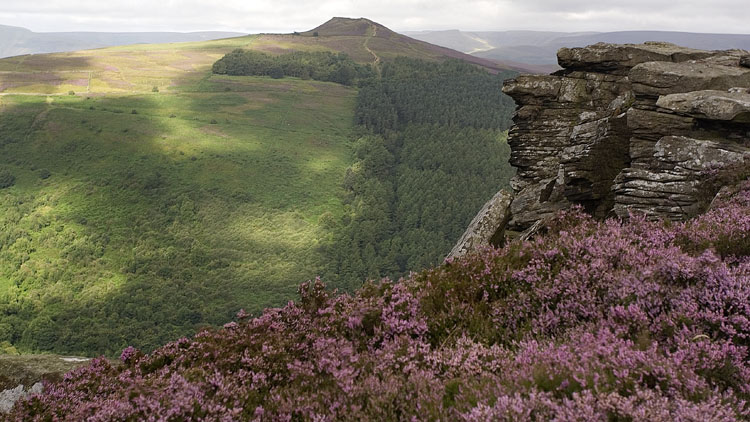 Win Hill from Bamford Edge Win Hill from Bamford Edge