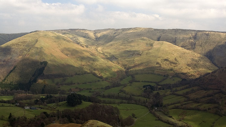 View back to the Hirnant side from Pen Foel-y-ffridd