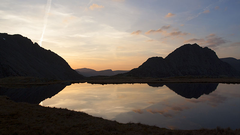 Sunset & reflections in Llyn Caseg-fraith Sunset & reflections in Llyn Caseg-fraith