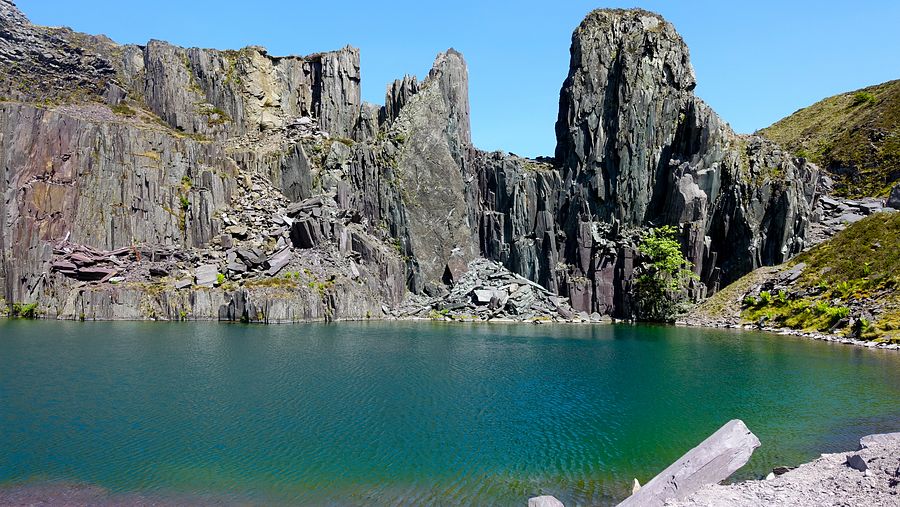 Second pool in Moel Tryfan quarry