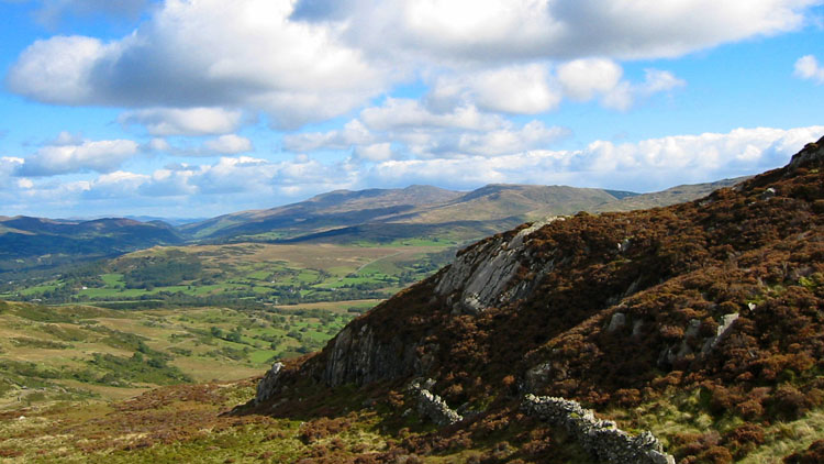 The Arans from approach to Gau Graig