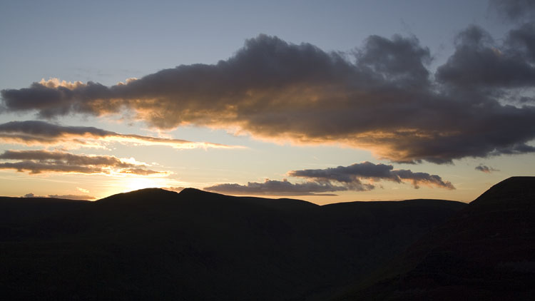 Sunset over Saddle Yoke from pitch on Nowtrig Head
