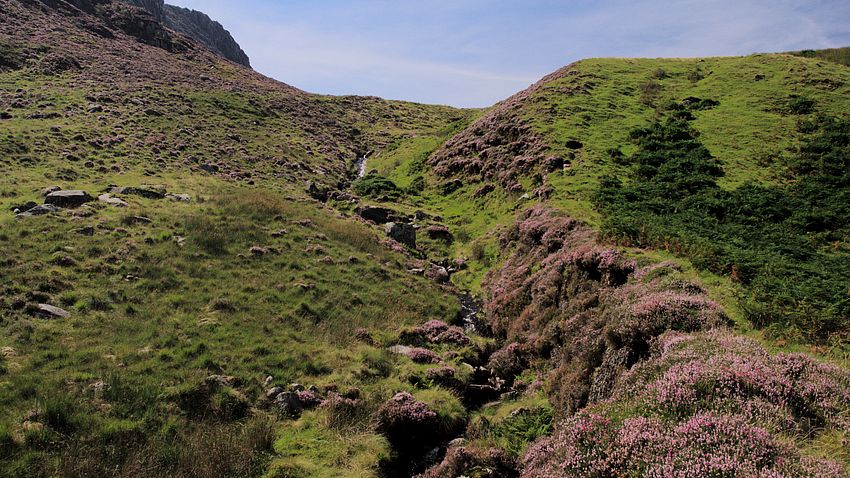 Route up outflow stream to the pools on the saddle