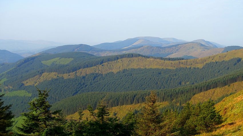 Hazy view of the Tarrens from Mynydd Ceiswyn