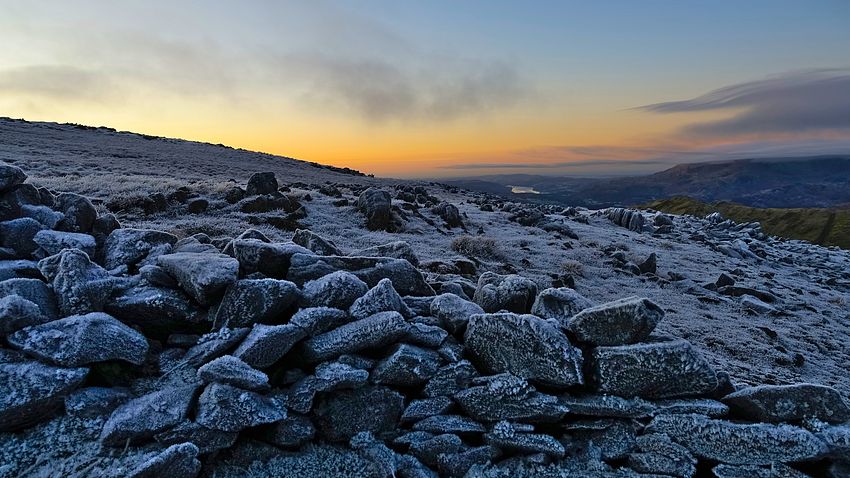 Frosty rocks and view south-west from Dove Crag Frosty rocks and view south-west from Dove Crag
